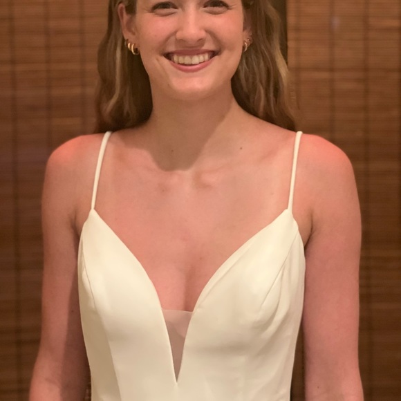 Ivory Wedding dress never worn or altered - Picture 4 of 5